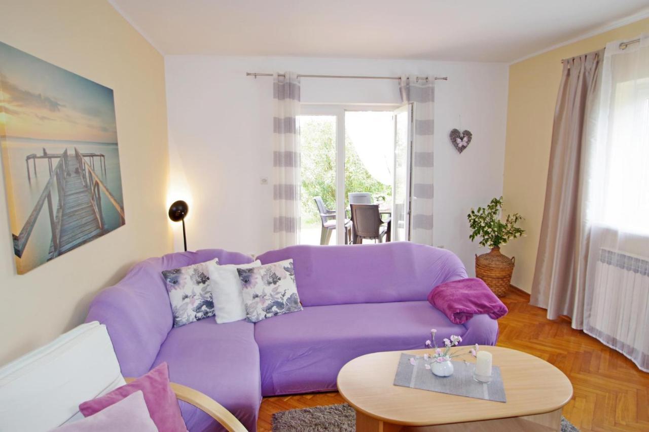 Apartment Suzi Valdebek Pula Exterior foto